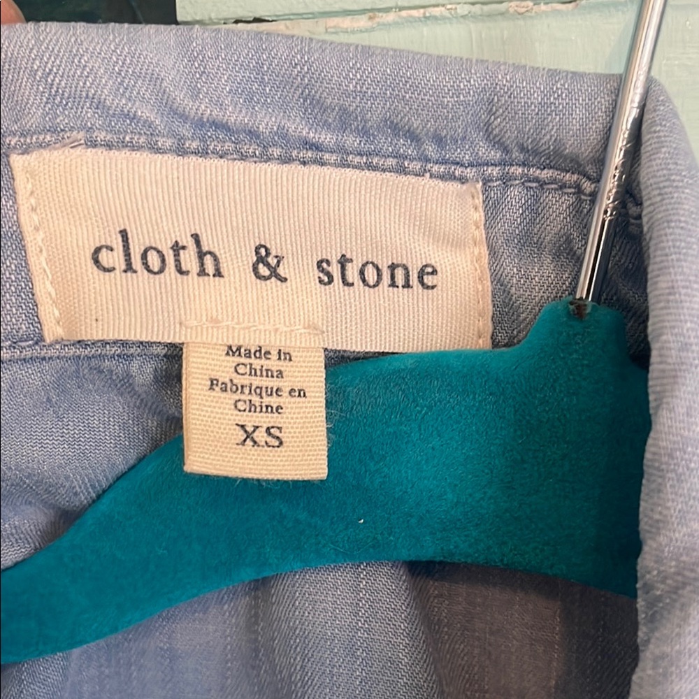 Cloth & Stone Light Blue Button Down Shirt
Anthropologie - Picture 2 of 6